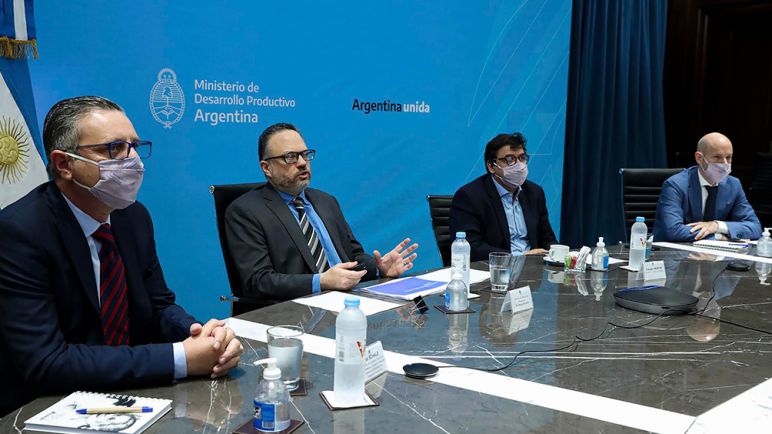 El Acuerdo Económico y Social se inició con 10 puntos de consenso