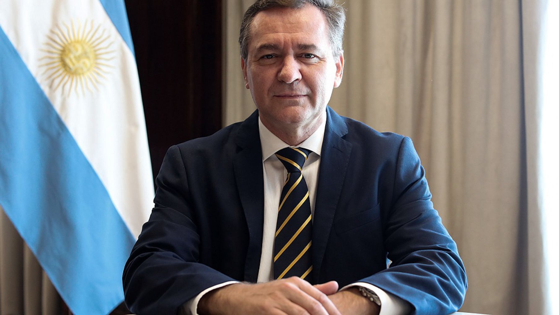 "La minería cumple un rol crucial para conseguir las divisas que el país necesita"