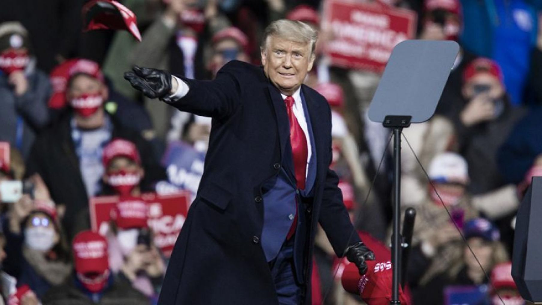 Trump jugó sus últimas cartas buscando revertir la ventaja de Biden