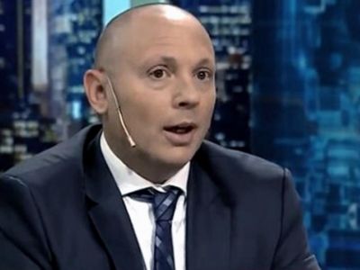 Procesan a un prefecto que aportó información migratoria a D'Alessio