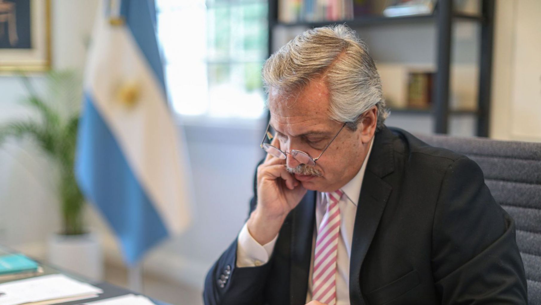 El Gobierno analiza extender el congelamiento tarifario hasta el primer trimestre del 2021