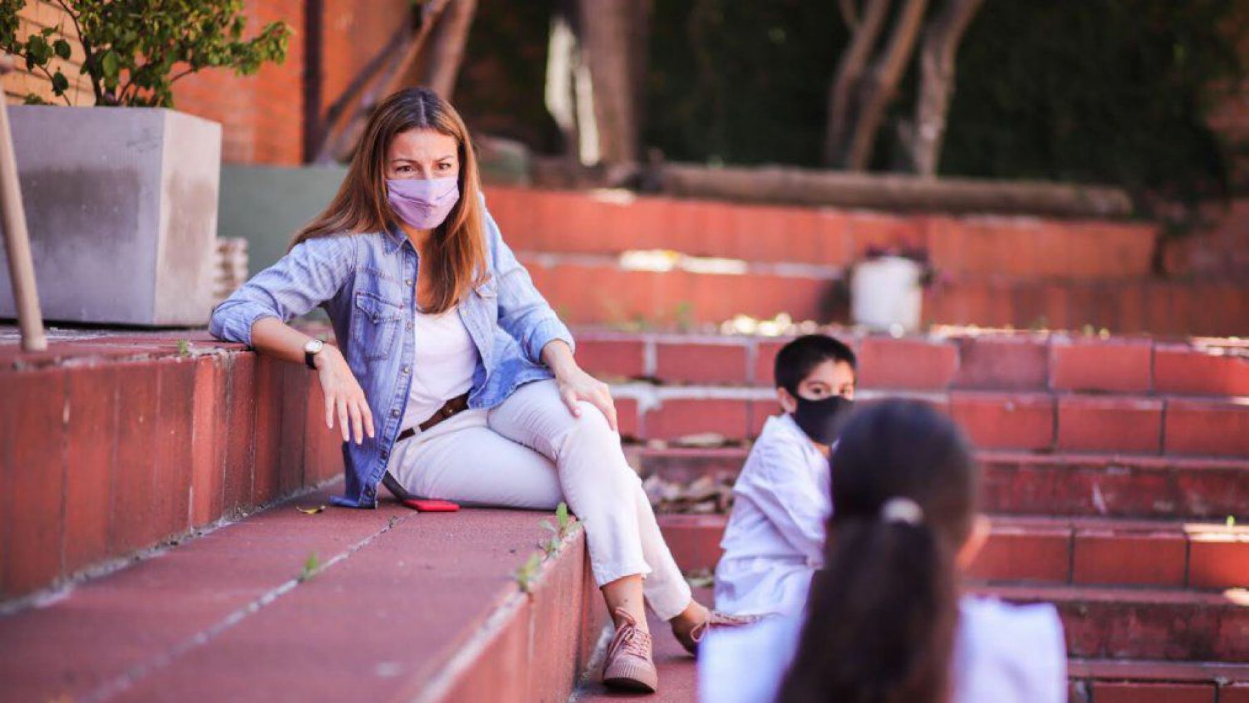 Acuña insiste: "La escuela es un lugar para enseñar a pensar, no para hacer militancia"