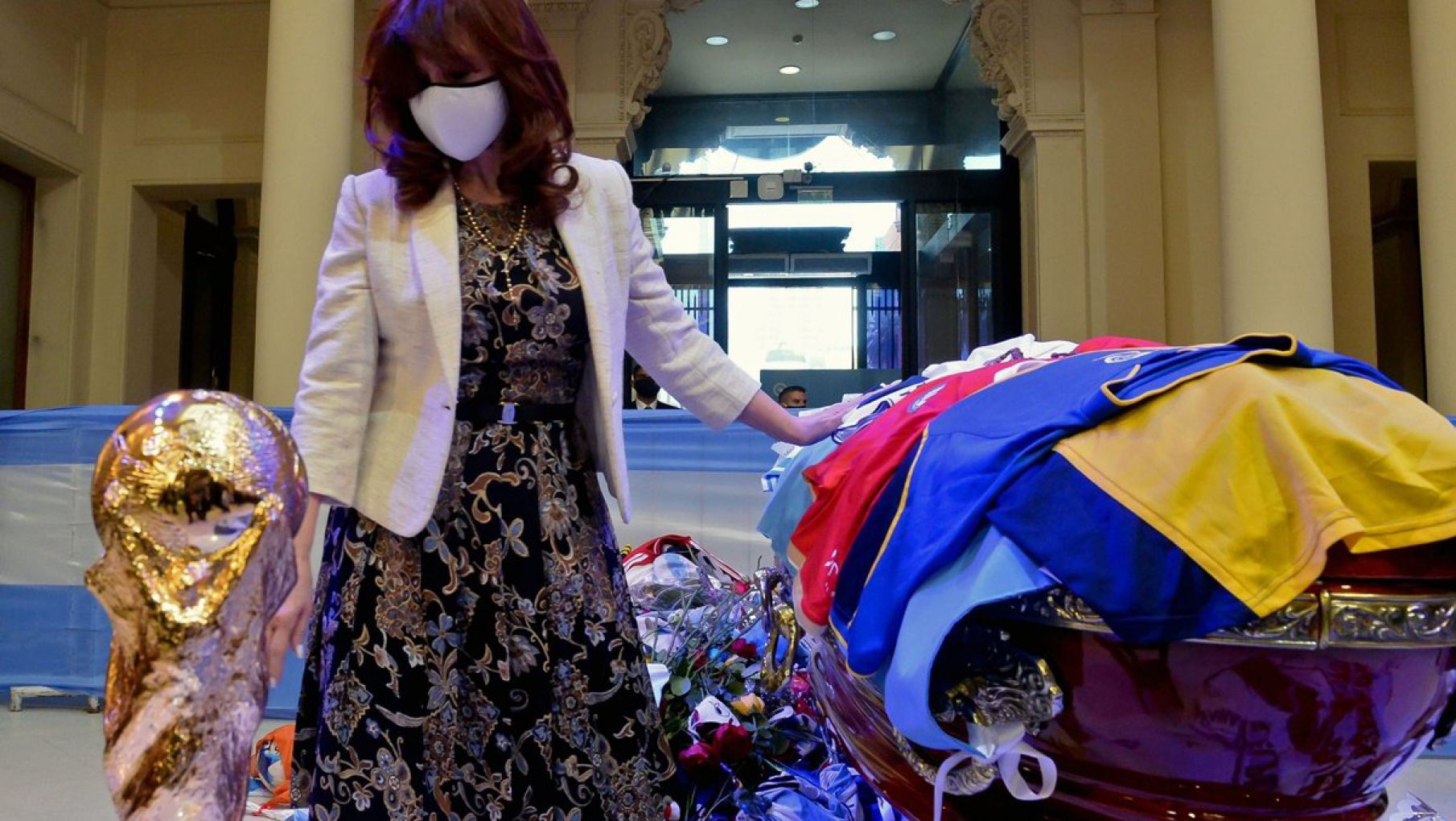 En medio de los incidentes, Cristina Kirchner asistió al velorio en Casa Rosada