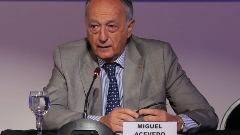 Acevedo y el impuesto a la riqueza, la ley de teletrabajo y una eventual devaluación