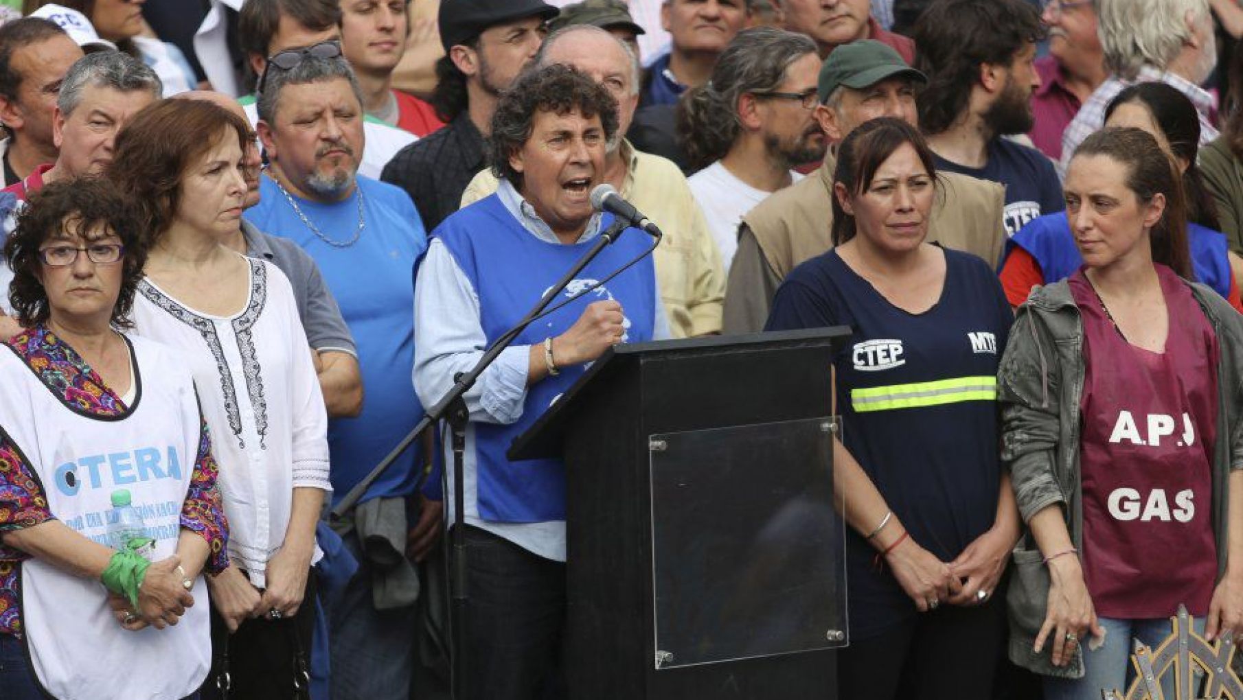 Pablo Micheli se aleja del Gobierno y prepara un acto para el 17 de diciembre