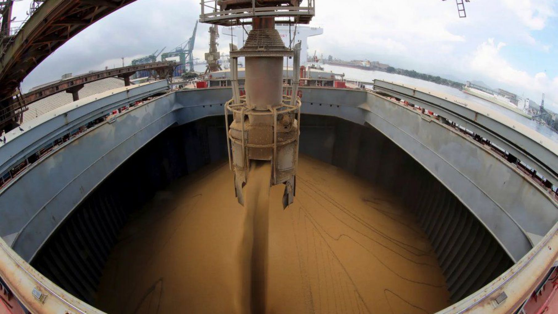 Paro en los puertos de granos de todo el país por reclamos salariales
