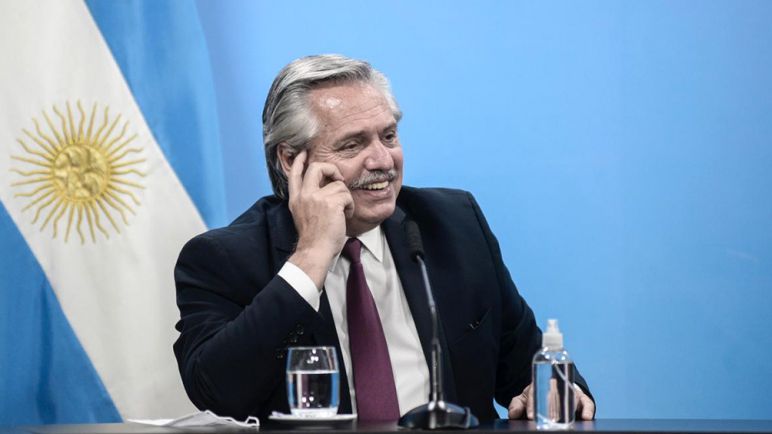 Se firmó el acuerdo con Rusia y habrá 10 millones de vacunados en febrero