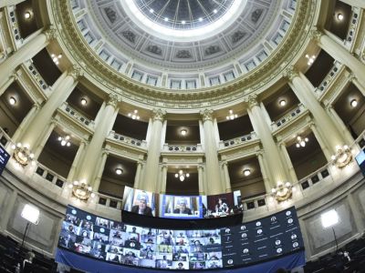 Comienza en comisiones del Senado el debate del proyecto de IVE