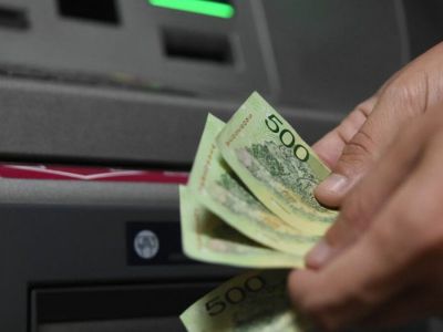 Sin distinción de color político, el salario real cayó un 25% en los últimos ocho años