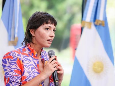Mayra Mendoza anunció el inicio de las obras de urbanización de Villa Azul