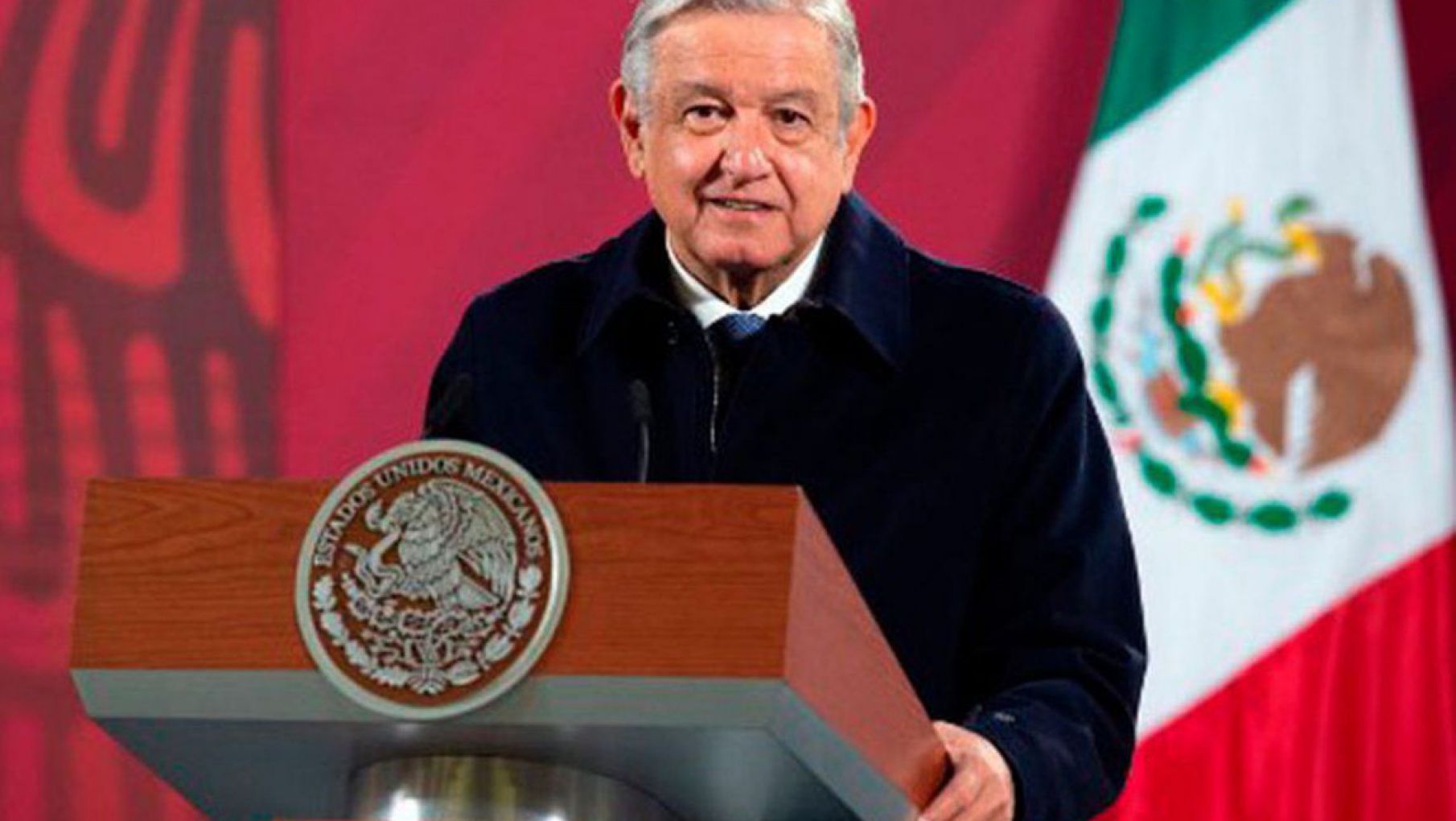 Andrés Manuel López Obrador le ofrece asilo político a Julian Assange