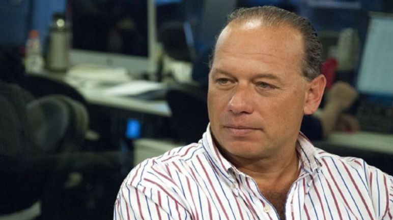 Facebook dio de baja más de mil cuentas que promovían noticias de Sergio Berni