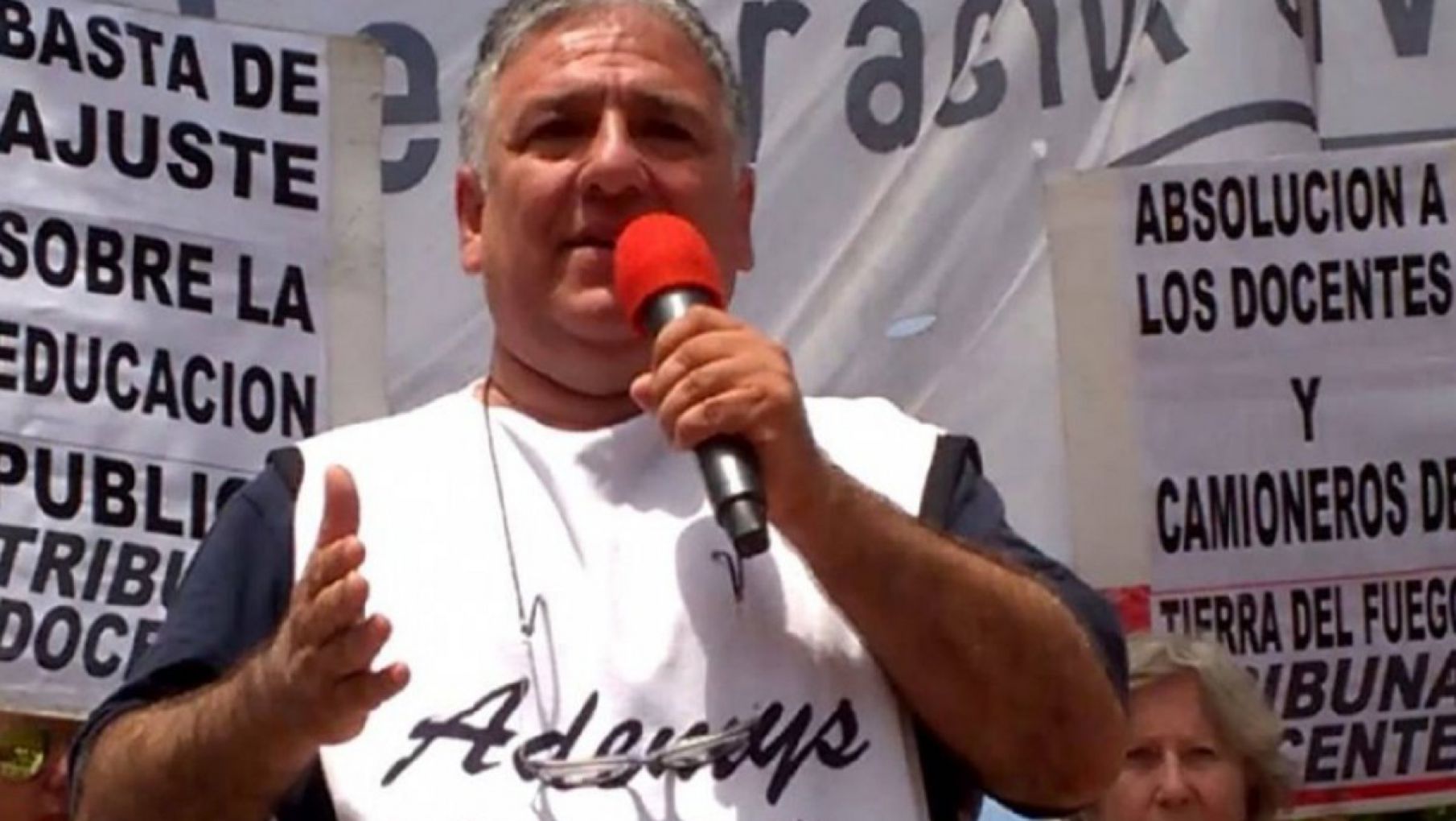 Gremios docentes rechazan el regreso a las clases presenciales en la Ciudad