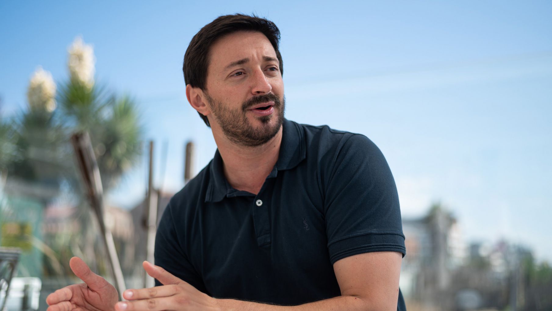 Martín Yeza tiene el sistema de salud al borde del colapso