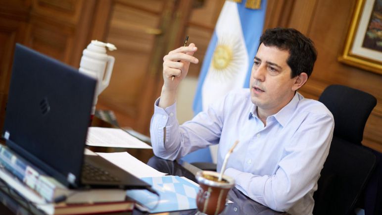 Wado de Pedro en La Pampa: "El federalismo es ayudar a generar empleo"