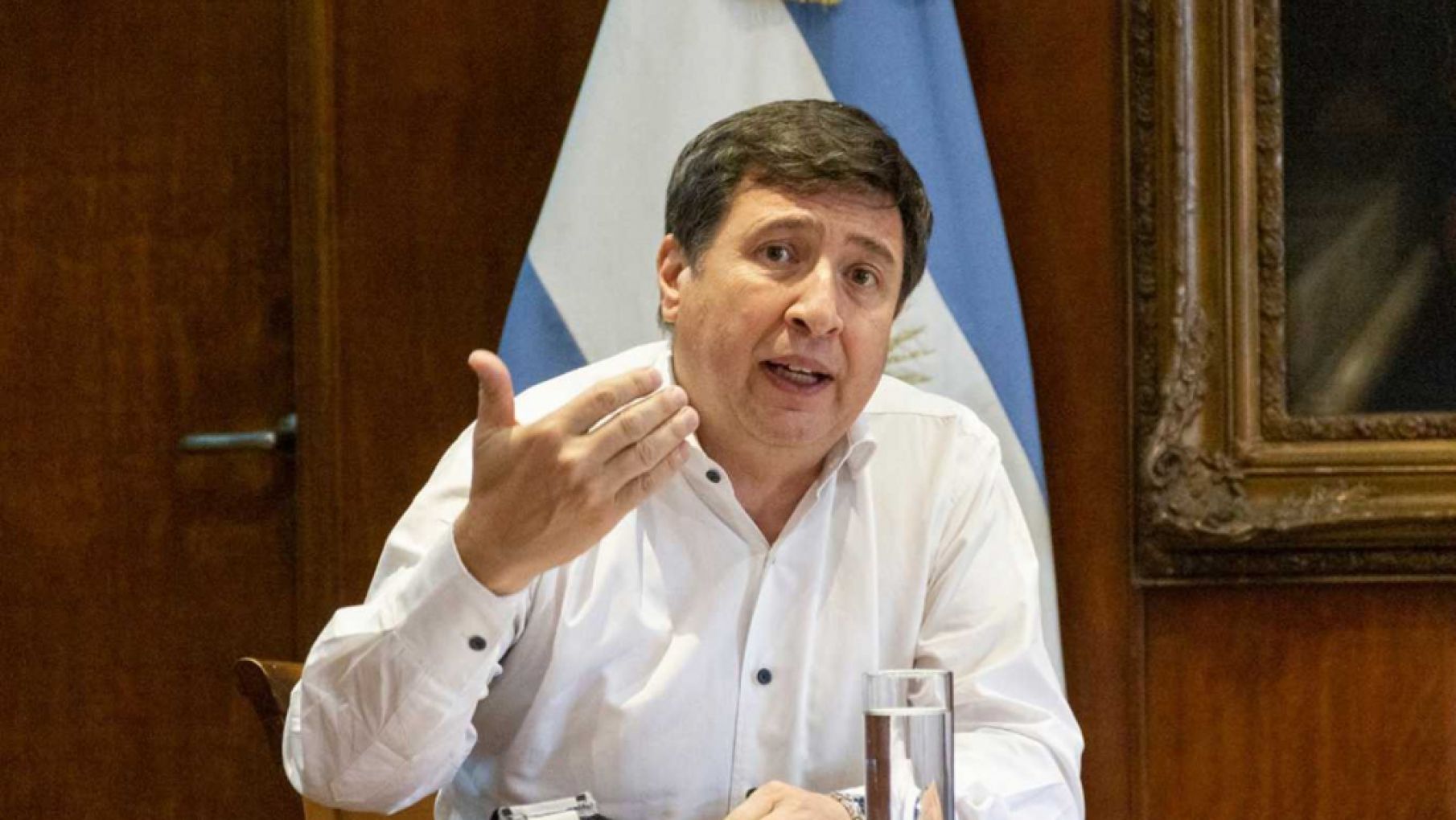 Piden sobreseer a Daniel Arroyo por la compra de alimentos con sobreprecios