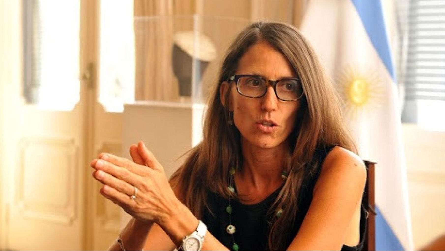 Gómez Alcorta: "No nos alcanza con indignarnos, hay que buscar las responsabilidades"