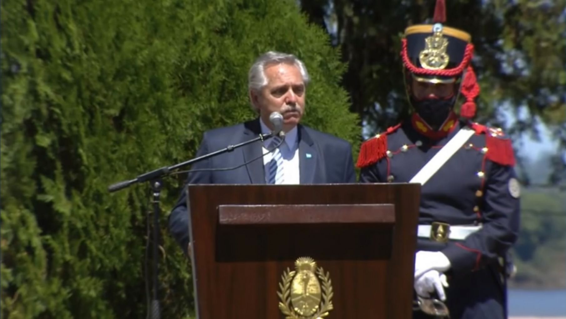 Alberto Fernández: "Cuando quieren hacerme claudicar, yo pienso en San Martín"