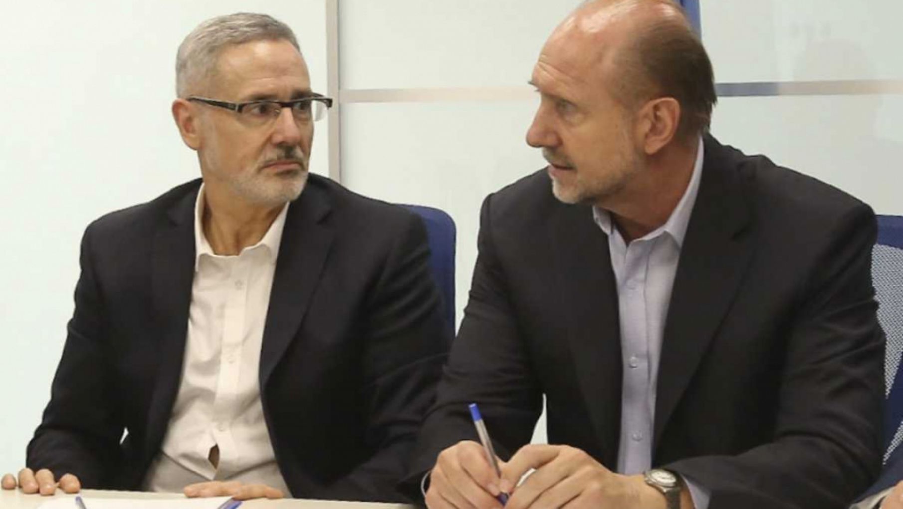 Perotti desplazó a Saín, el que trató de "negros pueblerinos" a los policías