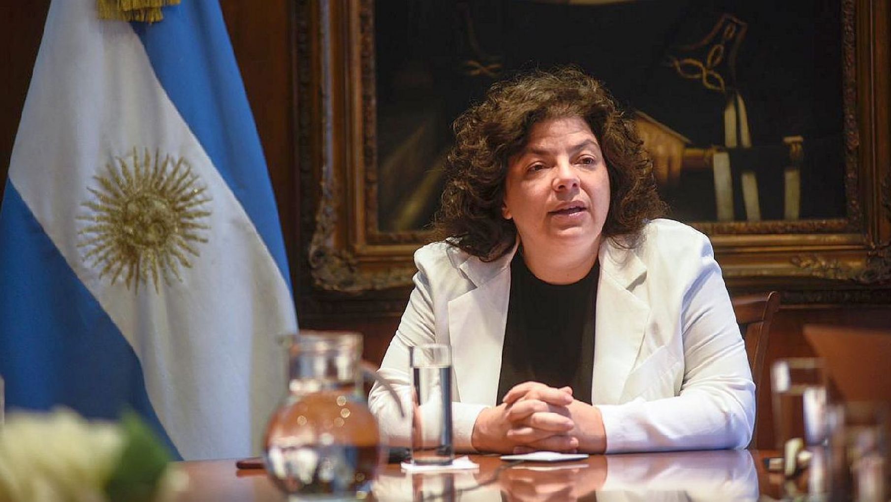 Vizzotti habló de restricciones, pero desde Casa Rosada lo descartan