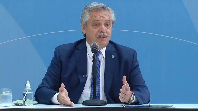 A un mes del escándalo del vacunatorio VIP, Alberto Fernández le concedió una entrevista a Verbitsky
