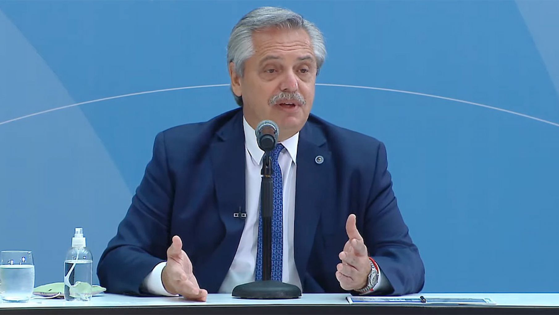 A un mes del escándalo del vacunatorio VIP, Alberto Fernández le concedió una entrevista a Verbitsky