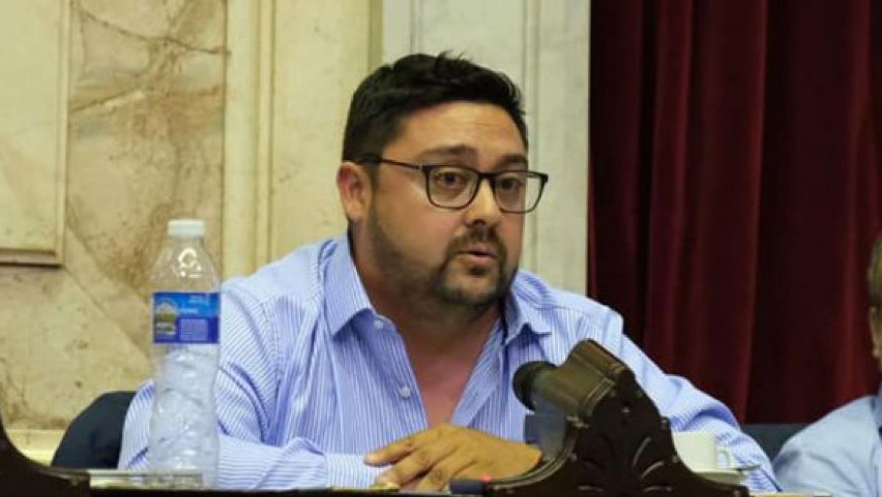 El diputado Vivero admitió que dio un "pequeño empujón" a Iglesias