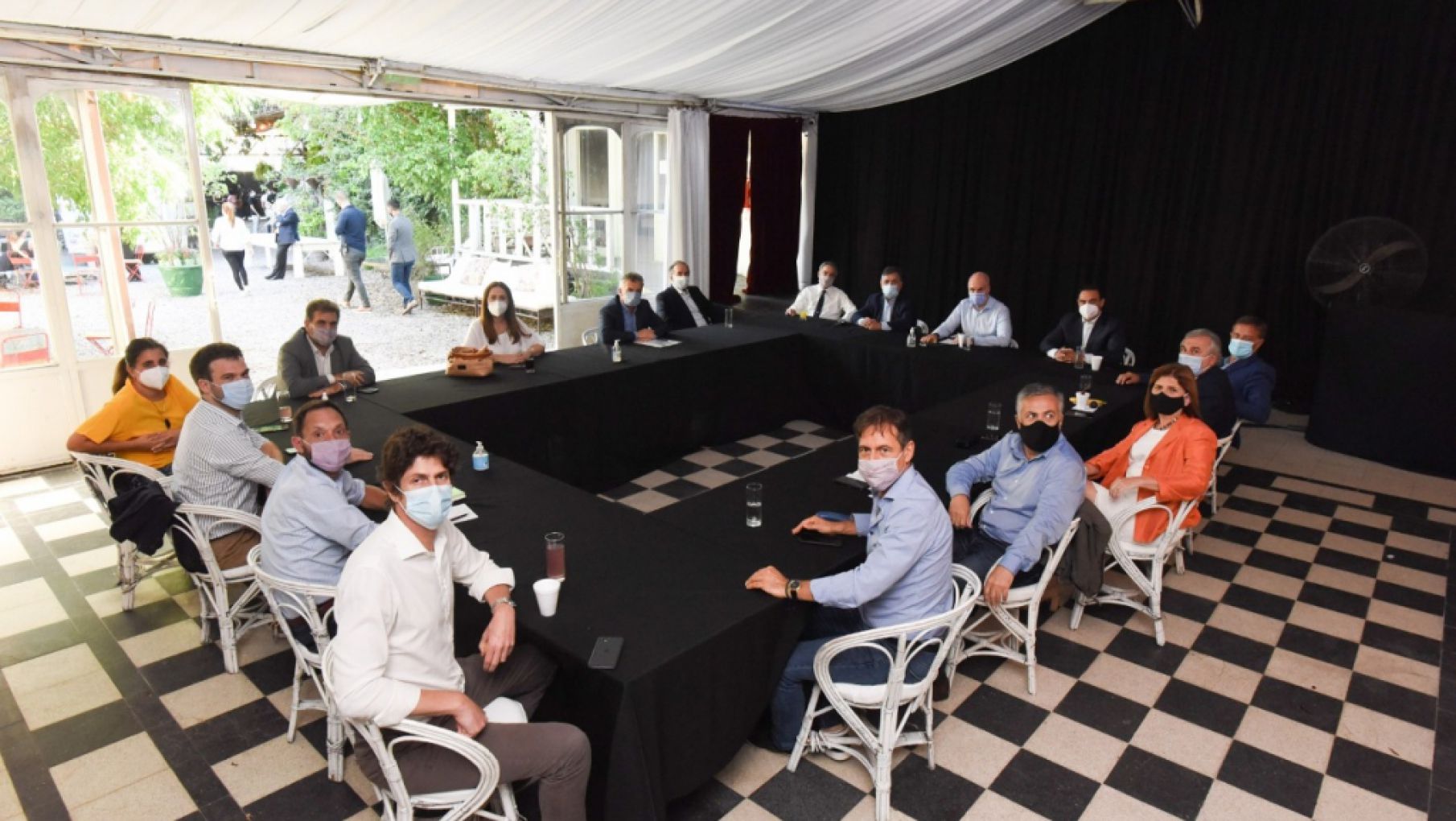 Juntos por el Cambio se opone a nuevas medidas y el Gobierno pide "propuestas, no chicanas"