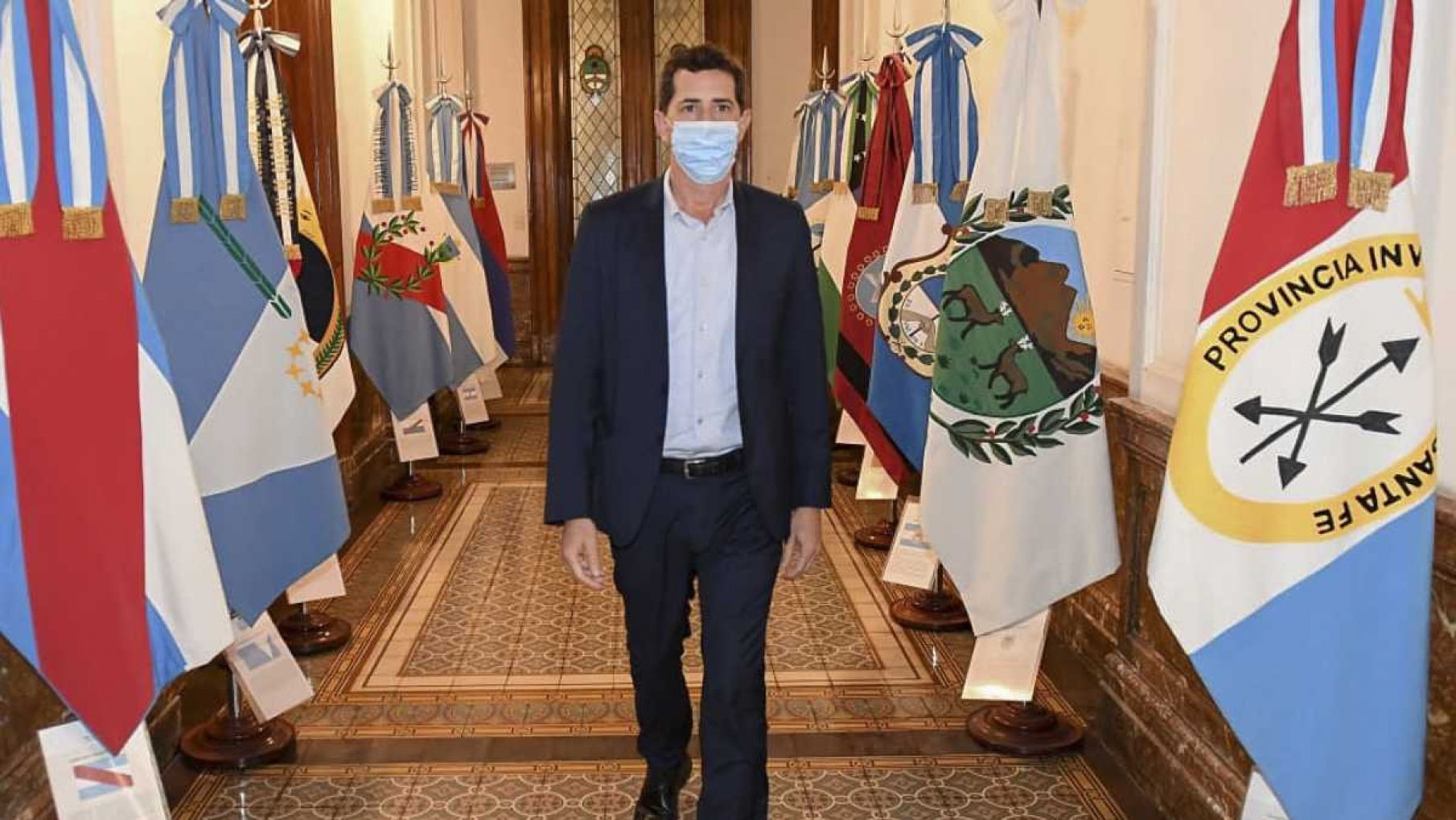 El Gobierno propuso posponer un mes las primarias y generales