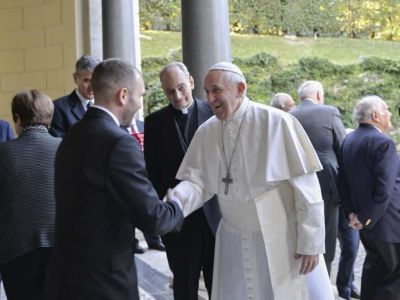 El Papa Francisco recibió a Martín Guzmán en el Vaticano