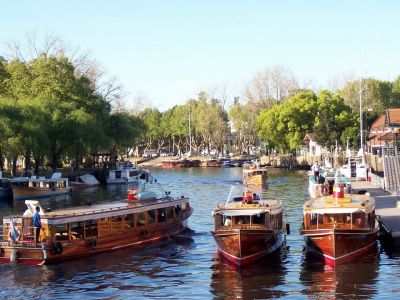 Cierran polideportivos, plazas, el Puerto de Frutos y más centros comerciales