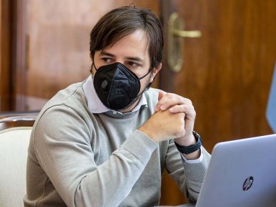 Kreplak contra Macri: "No puede exhibir privilegios de una manera tan descarnada"