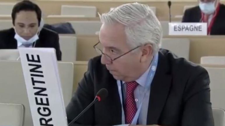 En medio de las negociaciones por la vacuna, Argentina votó contra Israel en la ONU