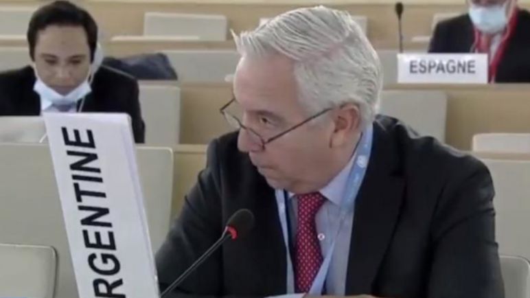 En medio de las negociaciones por la vacuna, Argentina votó contra Israel en la ONU