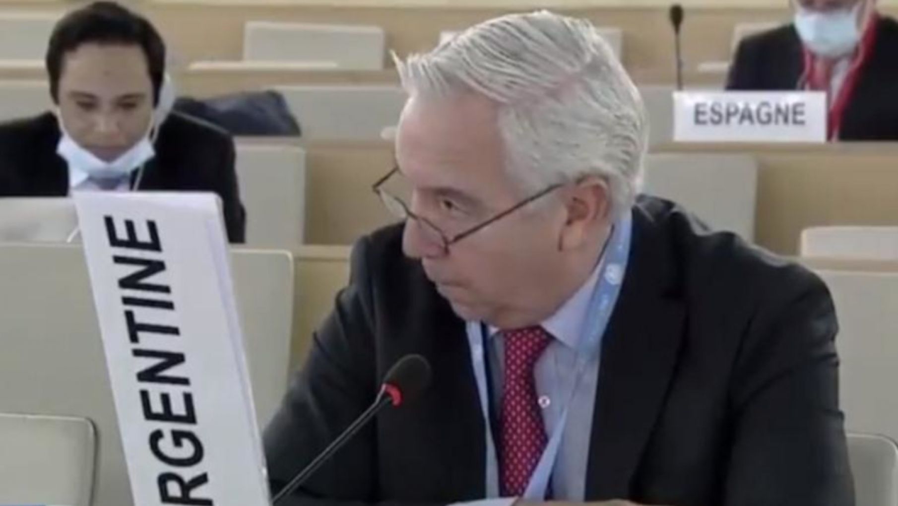 En medio de las negociaciones por la vacuna, Argentina votó contra Israel en la ONU