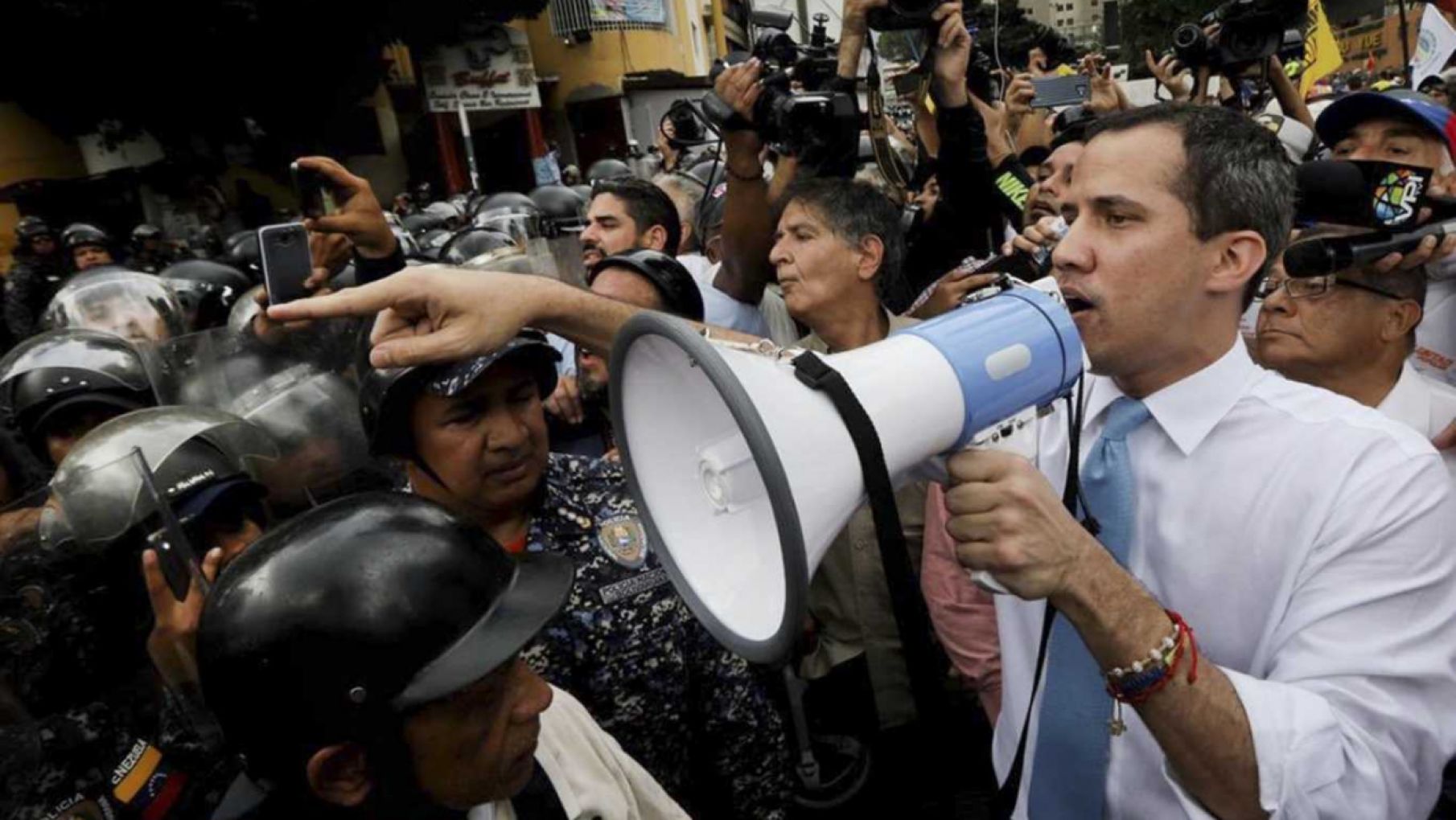Guaidó: "Retirar una demanda como esta genera impunidad en los dictadores"