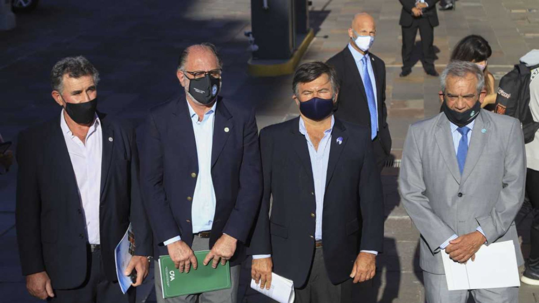 Finaliza a medianoche el paro ganadero y pedirán audiencia con el Presidente