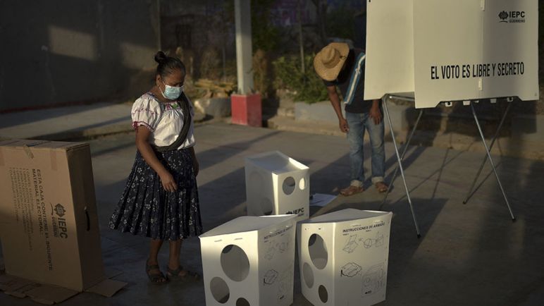 La violencia empañó las mayores elecciones en la historia de México