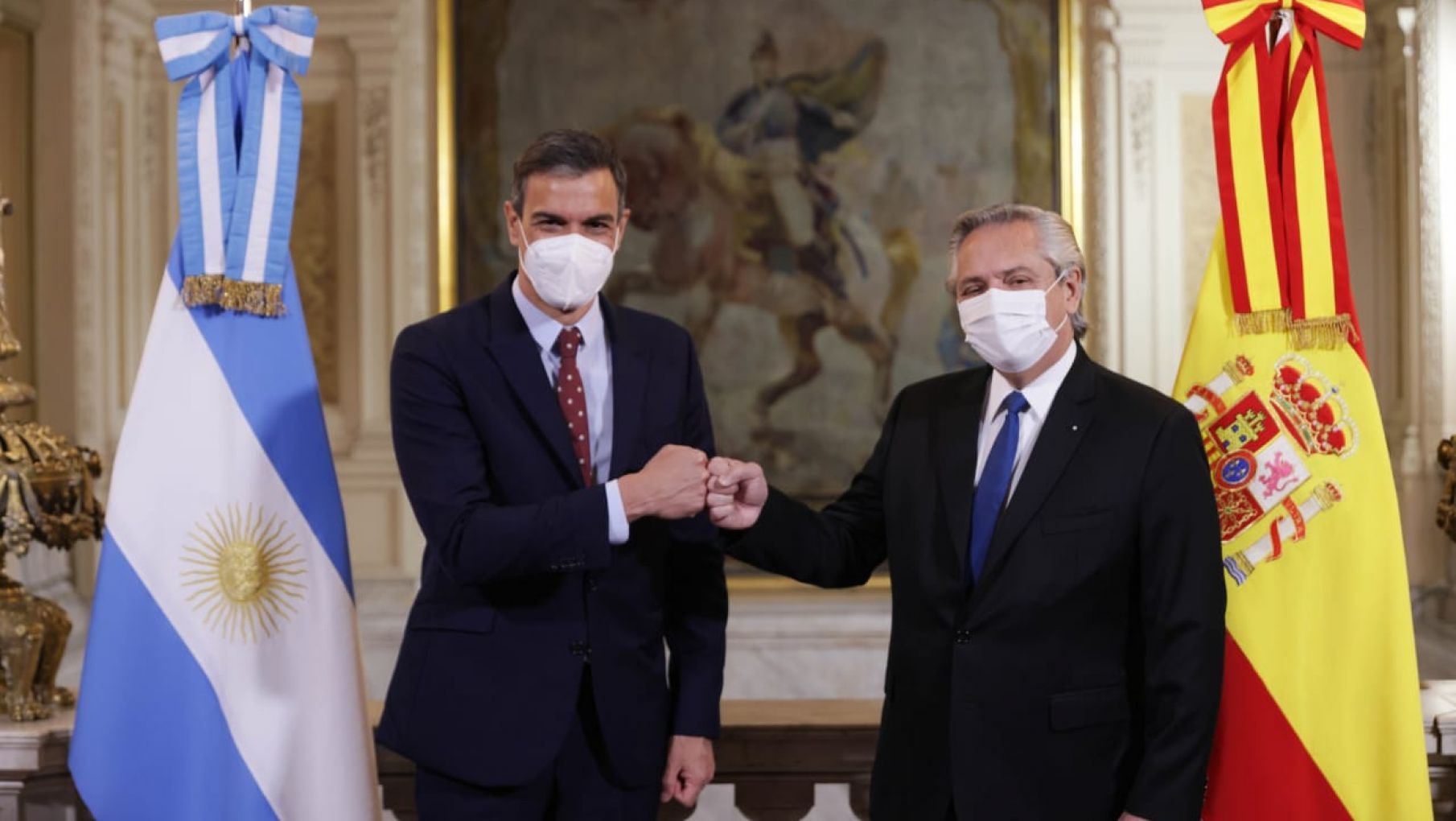 La visita de Pedro Sánchez: respaldo absoluto ante el FMI y socialización global de vacunas