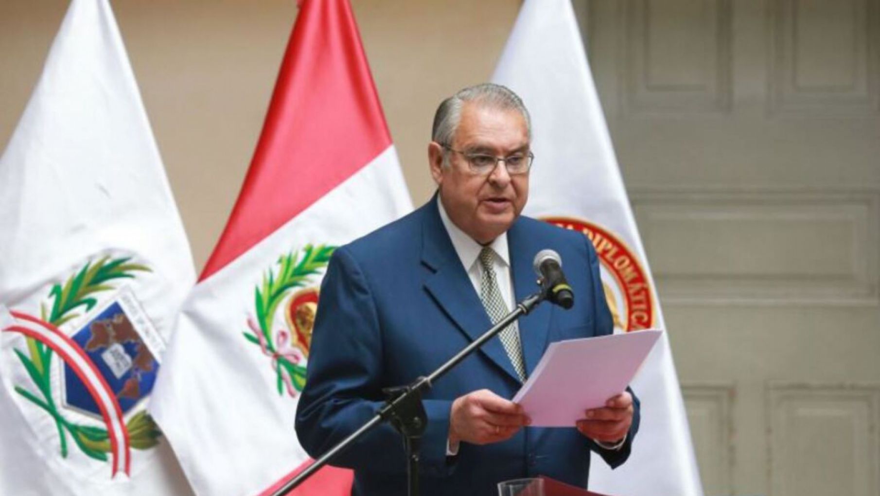 Perú protestó ante la Argentina por la felicitación anticipada de Alberto Fernández a Castillo