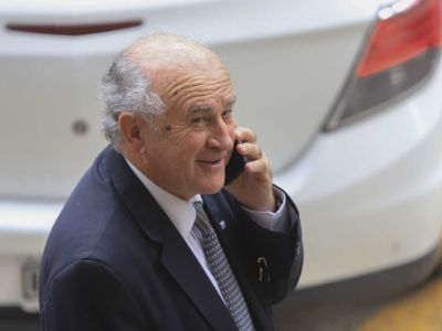 Parrilli negó que el Gobierno pretenda estatizar la medicina prepaga