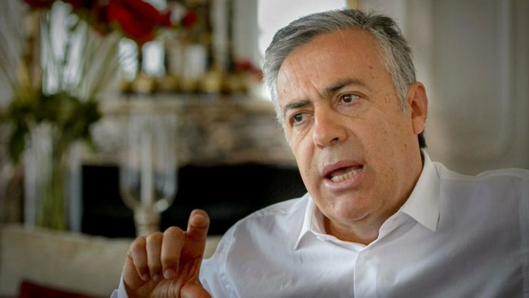 Cornejo: "En lugar de ironizar debería conseguir las segundas dosis"