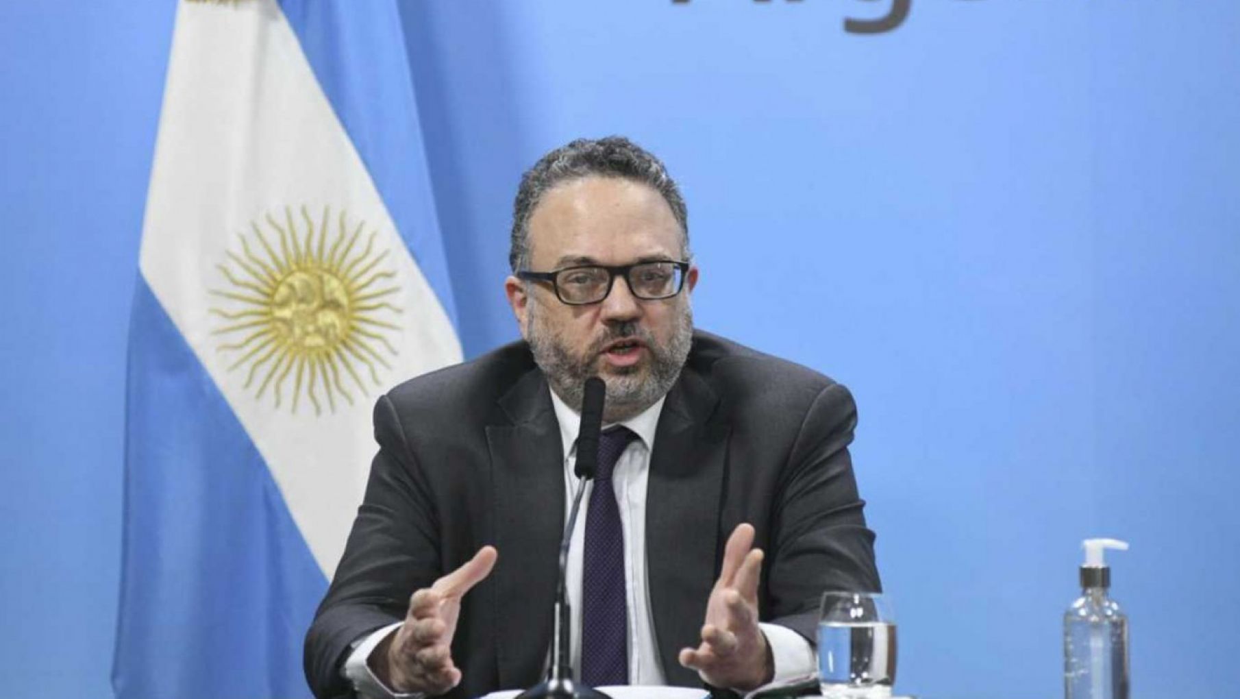 Kulfas: "Lo que se paga de impuestos en la Argentina es razonable"