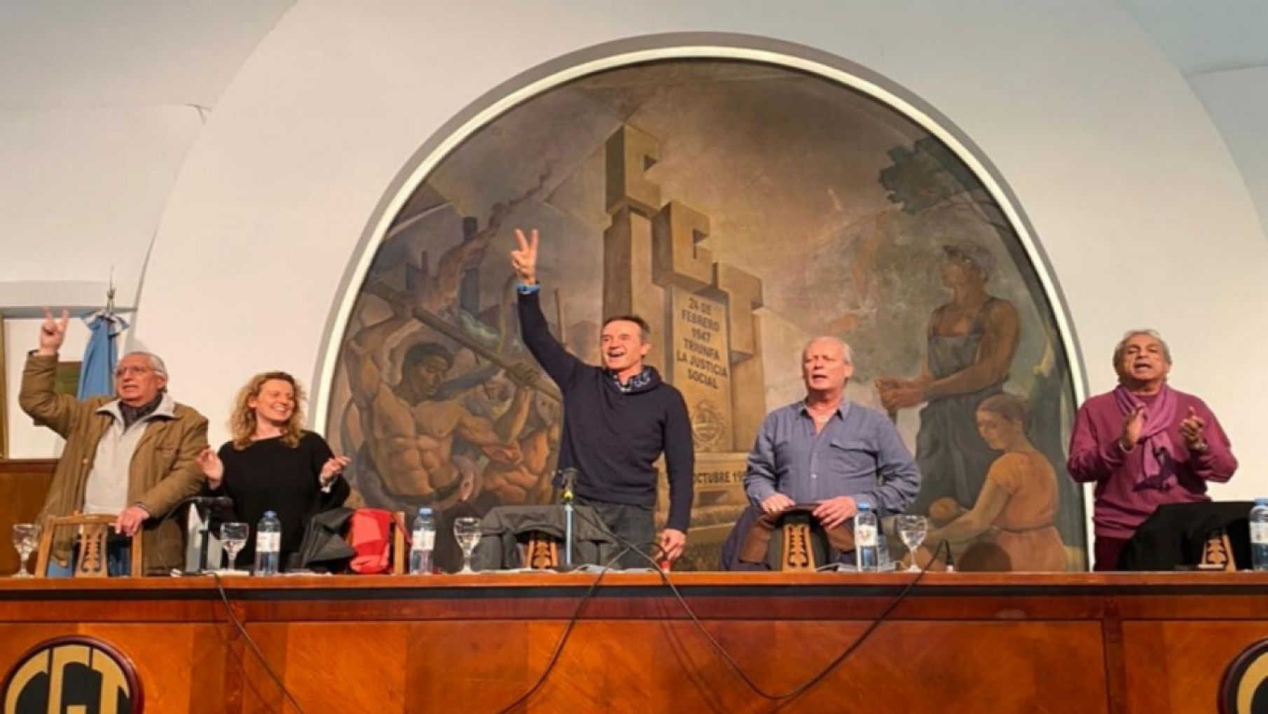 A 20 días del cierre de listas, los gremios buscan asegurar lugares en las boletas del Frente de Todos