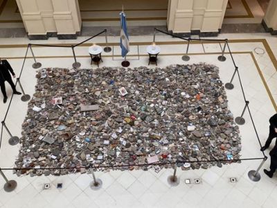 El Gobierno realizó la construcción de un espacio de memoria para los fallecidos por Coronavirus