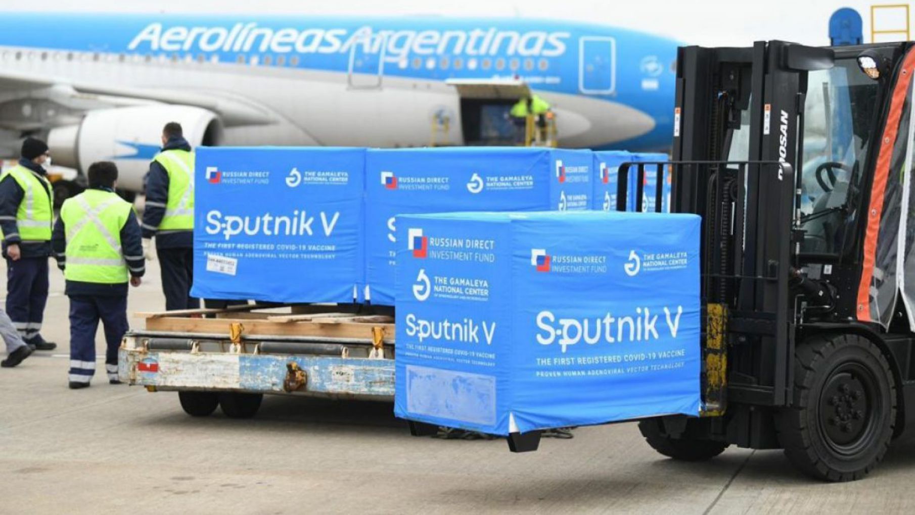 Carla Vizzotti regresa de Rusia con un nuevo cargamento de vacunas Sputnik V