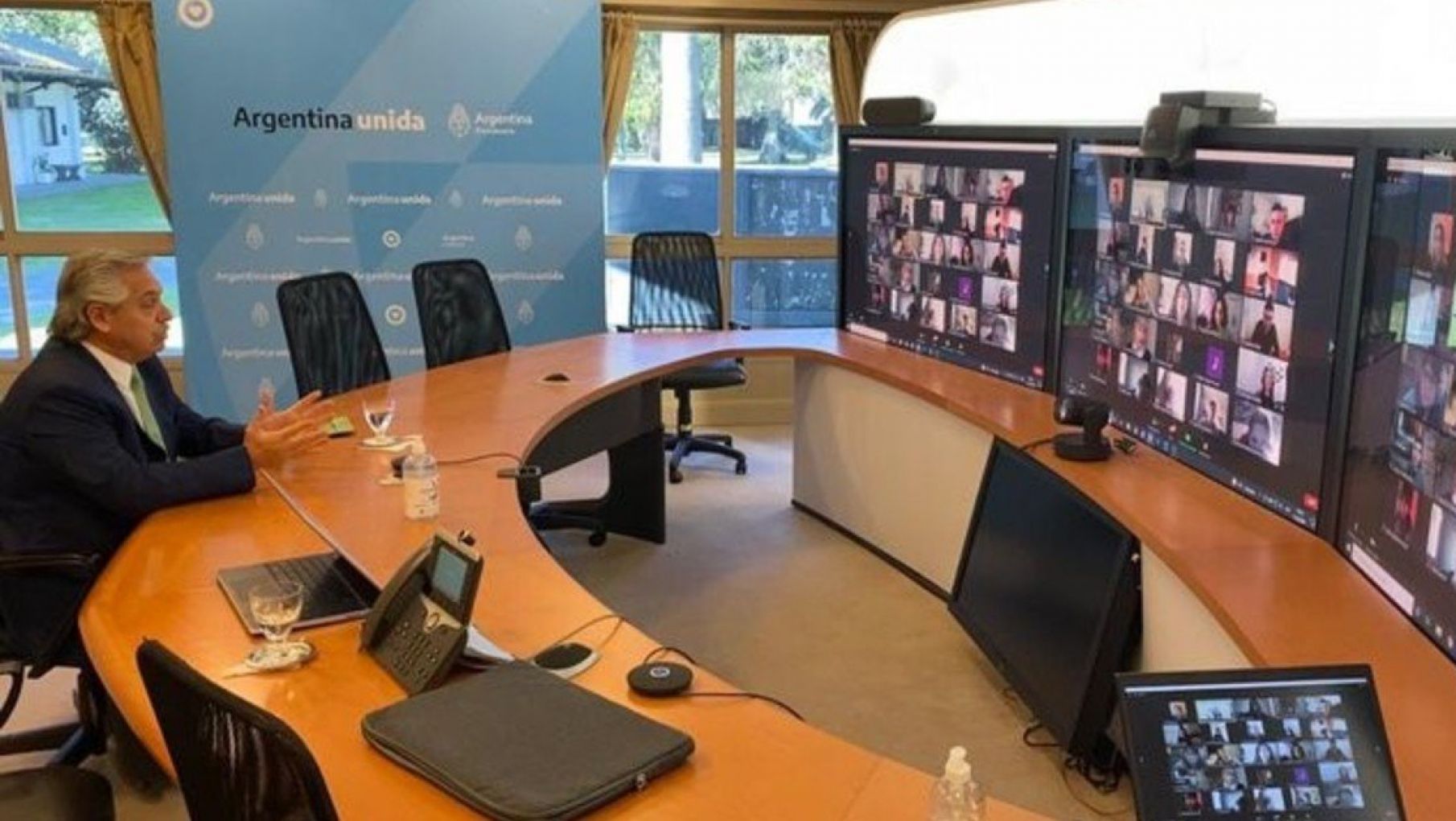 Alberto Fernández retomó sus clases en la UBA, luego de decir que los festejos en Olivos no fueron un delito