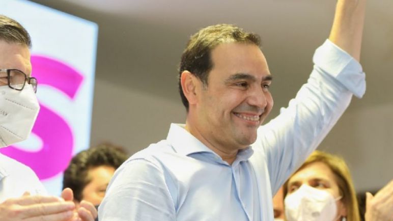 Gustavo Valdés es reelecto en la provincia de Corrientes, ganó con más del 76% de los votos