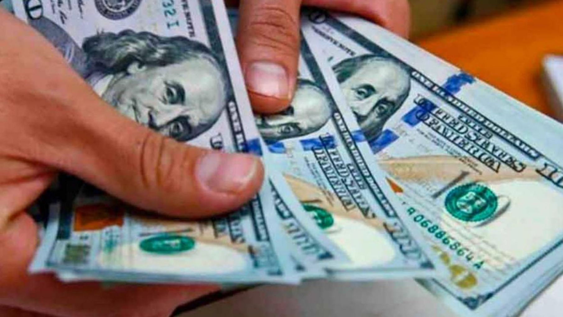 Se frenó el dólar blue y el BCRA volvió a vender 90 millones de dólares
