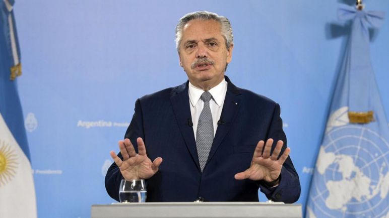 Fernández afirmó que el país fue "sometido a un endeudamiento tóxico" con el FMI